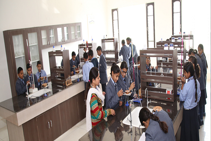 Anand School For Excellence-Science Lab