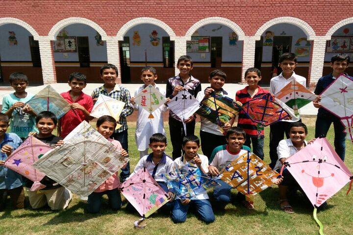 Arya Senior Secondary School-Kite Fest