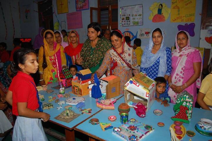 Arya Senior Secondary School-School Exibition
