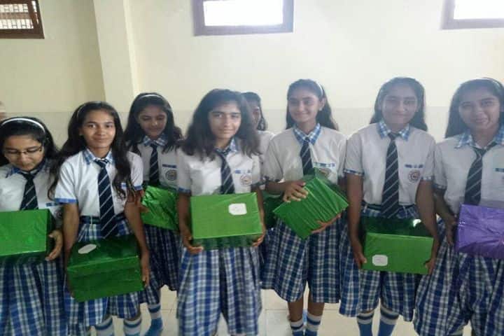 Arya Senior Secondary School-Students