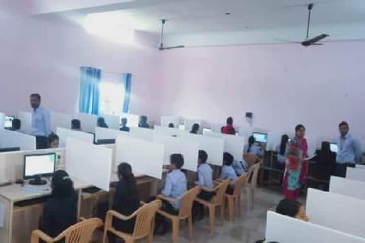 B R Adarsh Senior Secondary School-Computer Lab