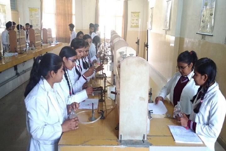 Balaji Public School-Laboratory