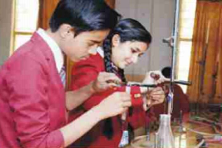 Balaji Public School-Chemistry-Lab