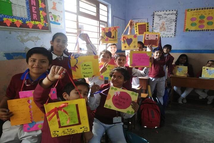 Bhiwani Public School-Art and Craft