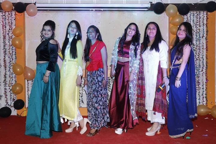 Blooming Dales School-farewell1