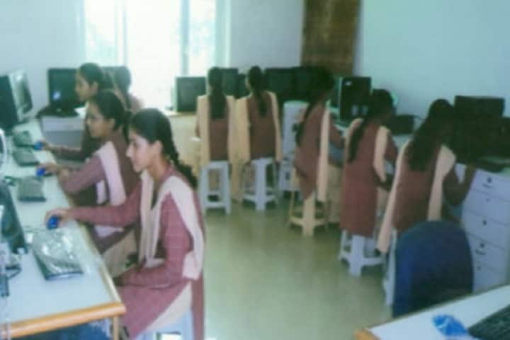 C R Bhartiya Vidya Mandir Senior Secondary School-IT Lab