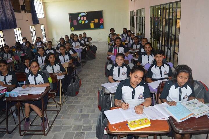 Chaman Vatika Residential Public School-Classroom