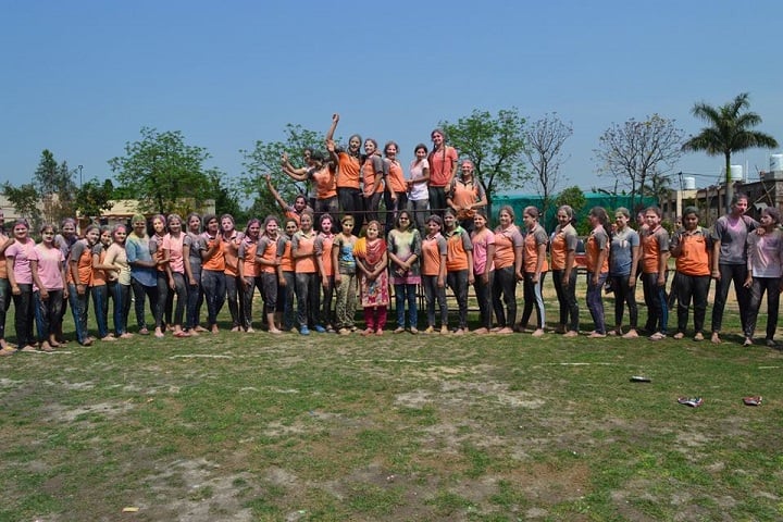 Chaman Vatika Residential Public School-Holi