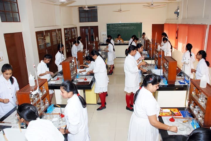 Convent Of Jesus And Mary-Chemistry-lab