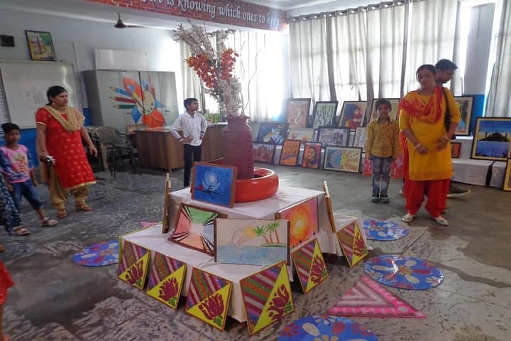D A V Public School-Art Exhibition