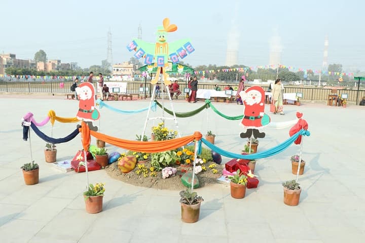 D A V Public School-Chritmas Celebratioms