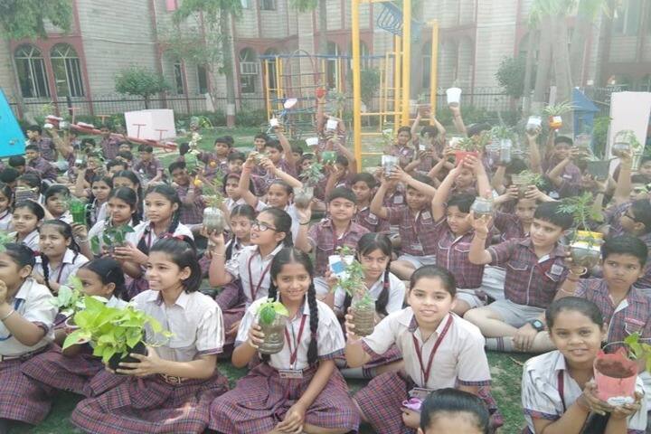 DAV Public School-Plant A Tree Program