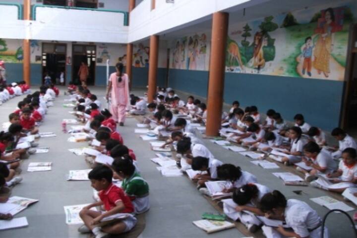 Dav Centenary Public School-Drawing Activity