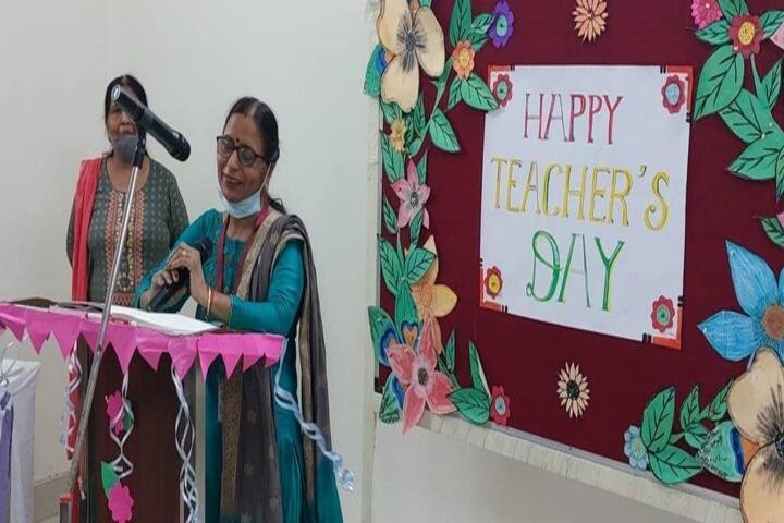 DAV Centenary Public School-Teachers day Celebrations