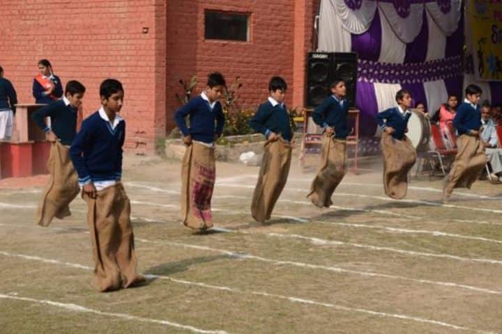 DAV Centernary Public School-Games
