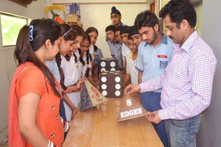 DAV Centernary Public School-Maths Lab