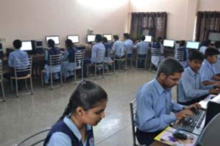 Dayal Singh Public School-IT Lab