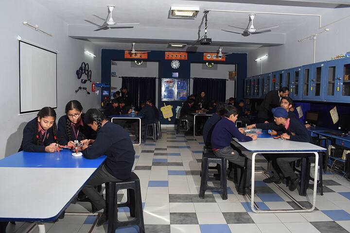 Dc Model High School-3D Lab