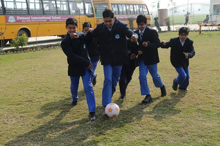 Deewal International School-Outdoor Games