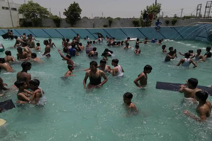 Delhi Heritage International School-Swimming Pool