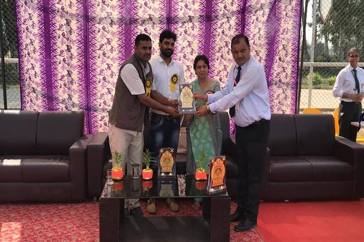 Delhi Public School-Prize Distribution