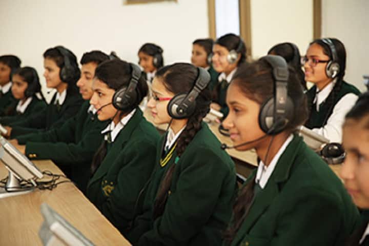 Delhi Public School Ambala-Computer Lab