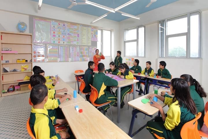 Delhi Public School-Art room
