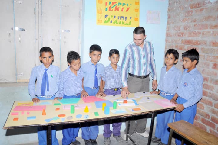 Diamond Valley Senior Secondary School-Art and Craft