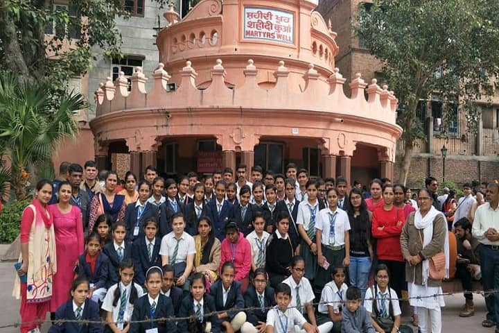 Divine Light Senior Secondary School-Excursion