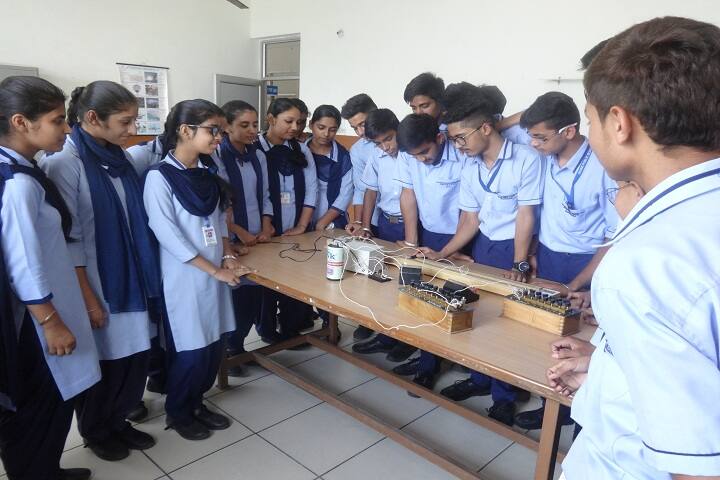 Divine Public School-Laboratory