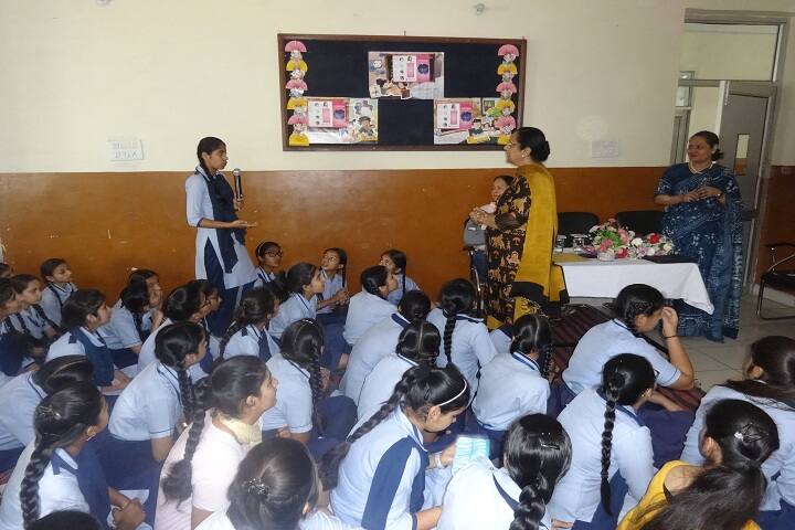Divine Public School-Seminar