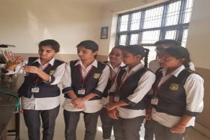 Doon International School-Chemistry Lab