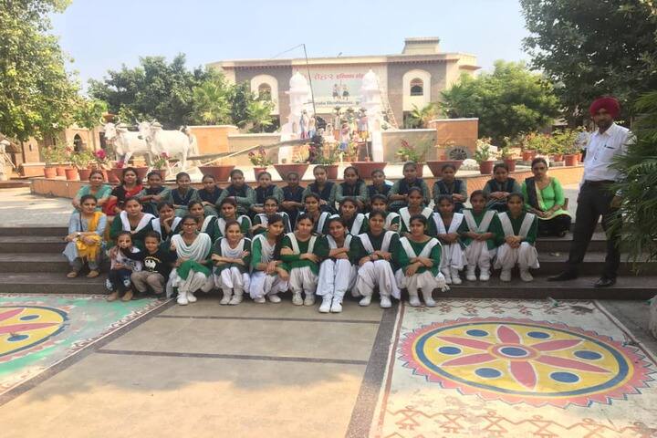 Future Diamonds Public School-Eductional Tour