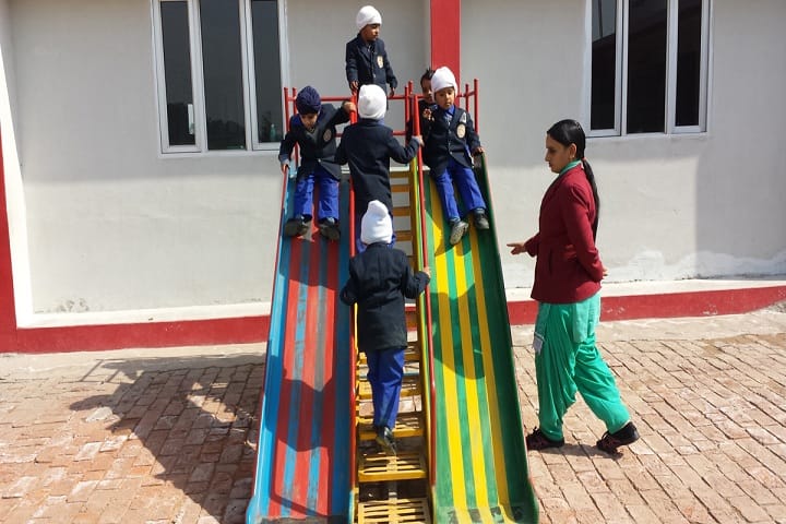 Future Diamonds Public School-Kids Play ground