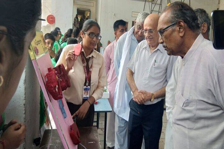 G L Public School-Science Exhibition