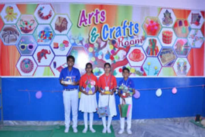 Gayatri Public School-Arts And Crafts