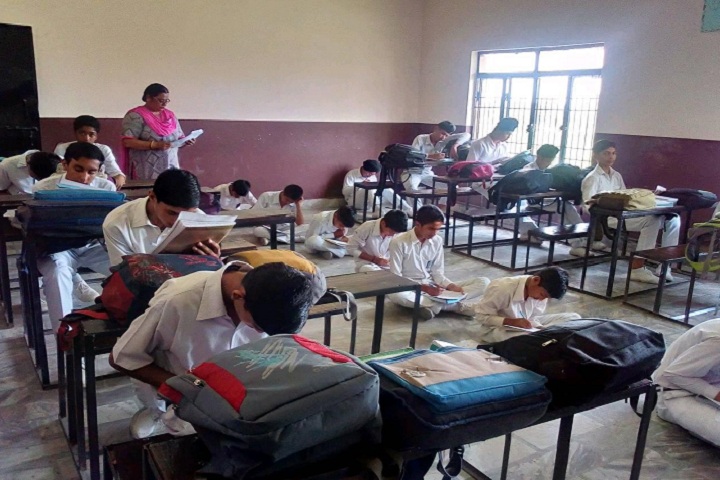Geeta Senior Secondary School-Classroom
