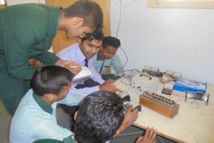 Gilly Mundy Memorial Community School-Lab