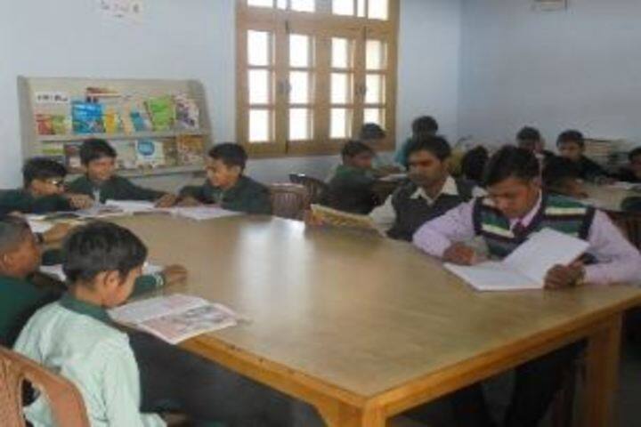 Gilly Mundy Memorial Community School-Library Readers