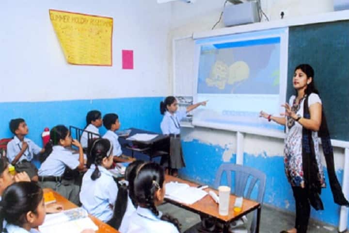 Gita Bal Niketan Senior Secondary School-Classroom