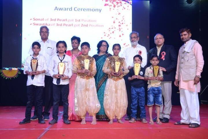 Global Public School-Prize distribution