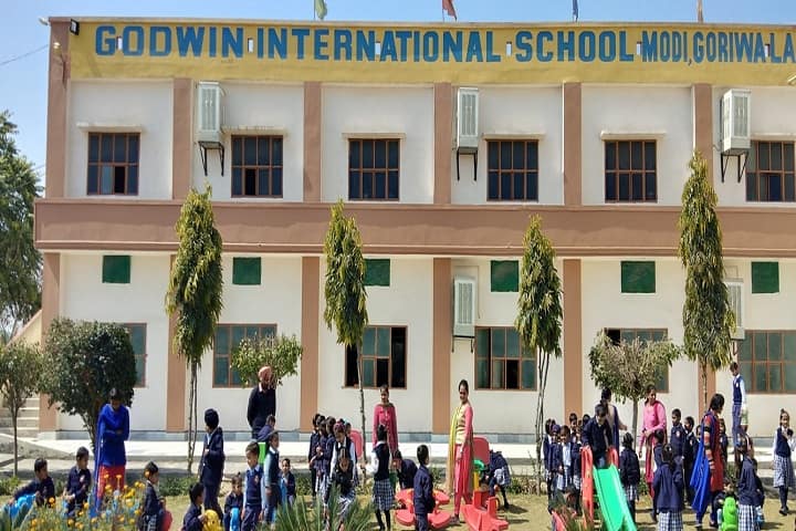 Godwin International School-Campus-View front with students