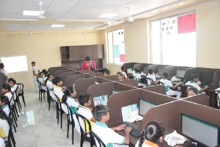 Golden Harrier School-IT-Lab