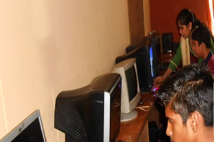 Gurjot Public School-Computer Lab