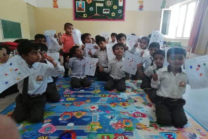 Guru Dronacharya Internal School-Art room
