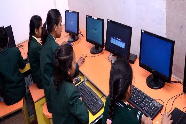 Guru Dronacharya Internal School-Computer Lab