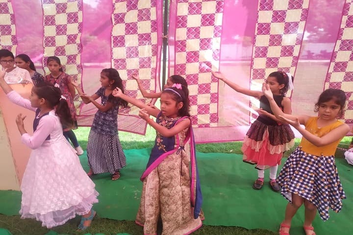 Guru Dronacharya Internal School-Dance