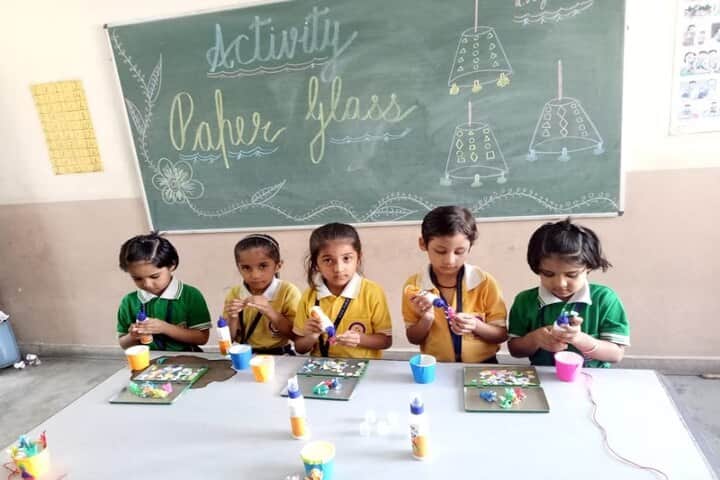 Guru Gobind Singh Public School-Art Room