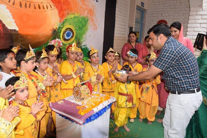 Guru Gobind Singh Public School-Festival Celebration