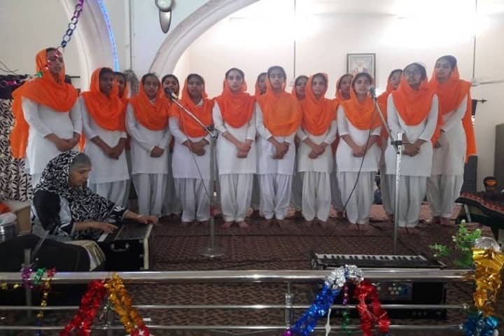 Guru Nanak Dev Academy-Singing